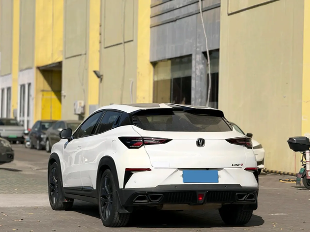 2022 ChangAn UNI-T 2.0T 233HP L4 8AT,autocango,china used car exporter,china ev exporter,chinese used car exporter,chinese used ev exporter