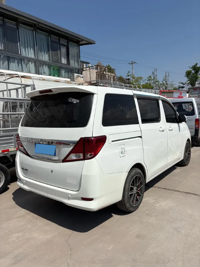 2021 Yema SiPaiKa 1.5L 109HP L4 CVT,autocango,china used car exporter,china ev exporter,chinese used car exporter,chinese used ev exporter