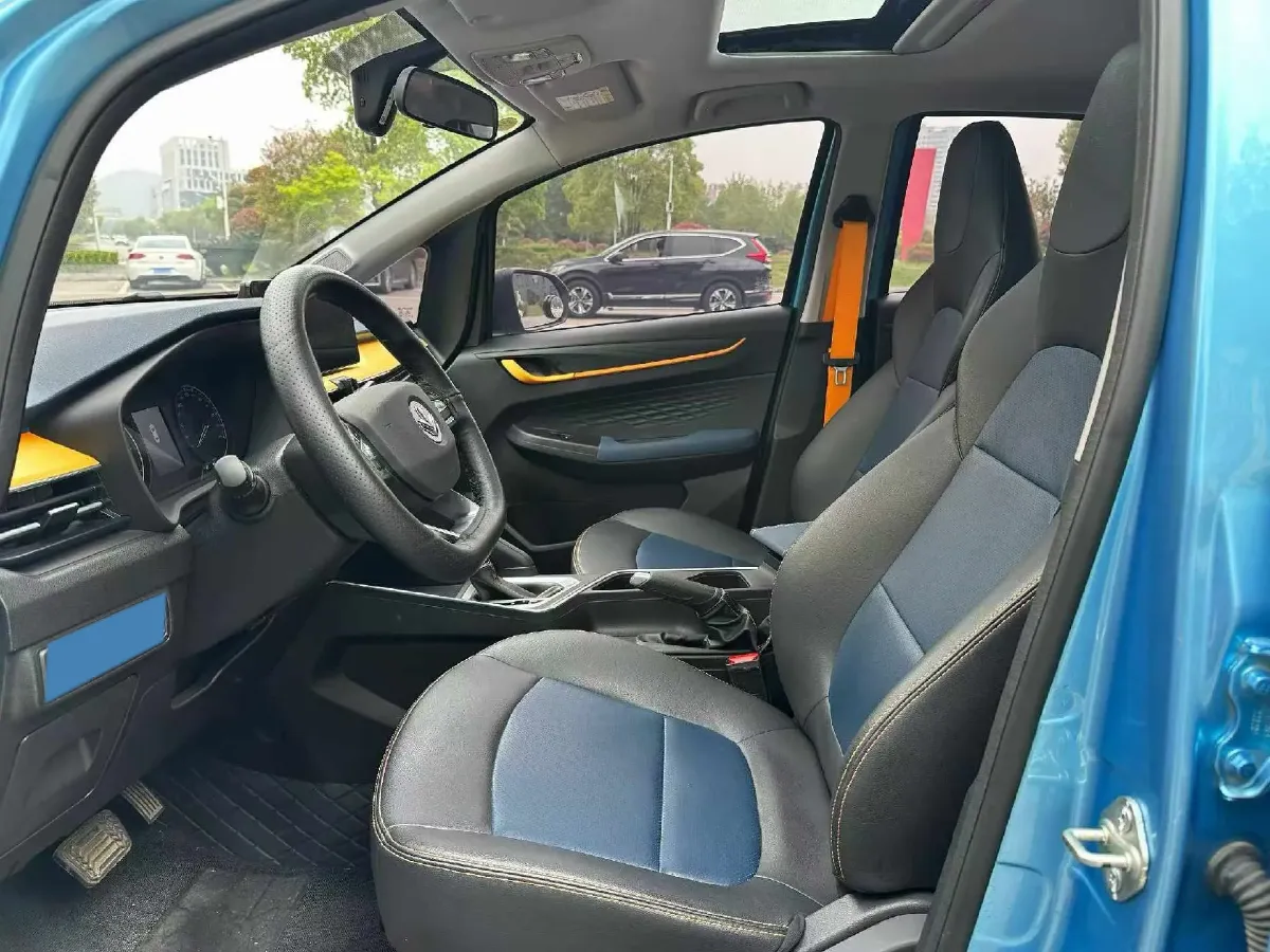 2022 Livan X3 PRO 1.5L 113HP L4 CVT,autocango,china used car exporter,china ev exporter,chinese used car exporter,chinese used ev exporter