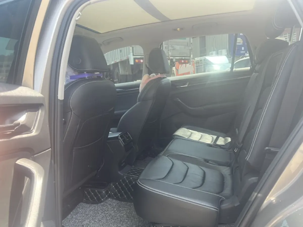 2018 Skoda Kodiak 2.0T 186HP L4 7DCT,autocango,china used car exporter,china ev exporter,chinese used car exporter,chinese used ev exporter