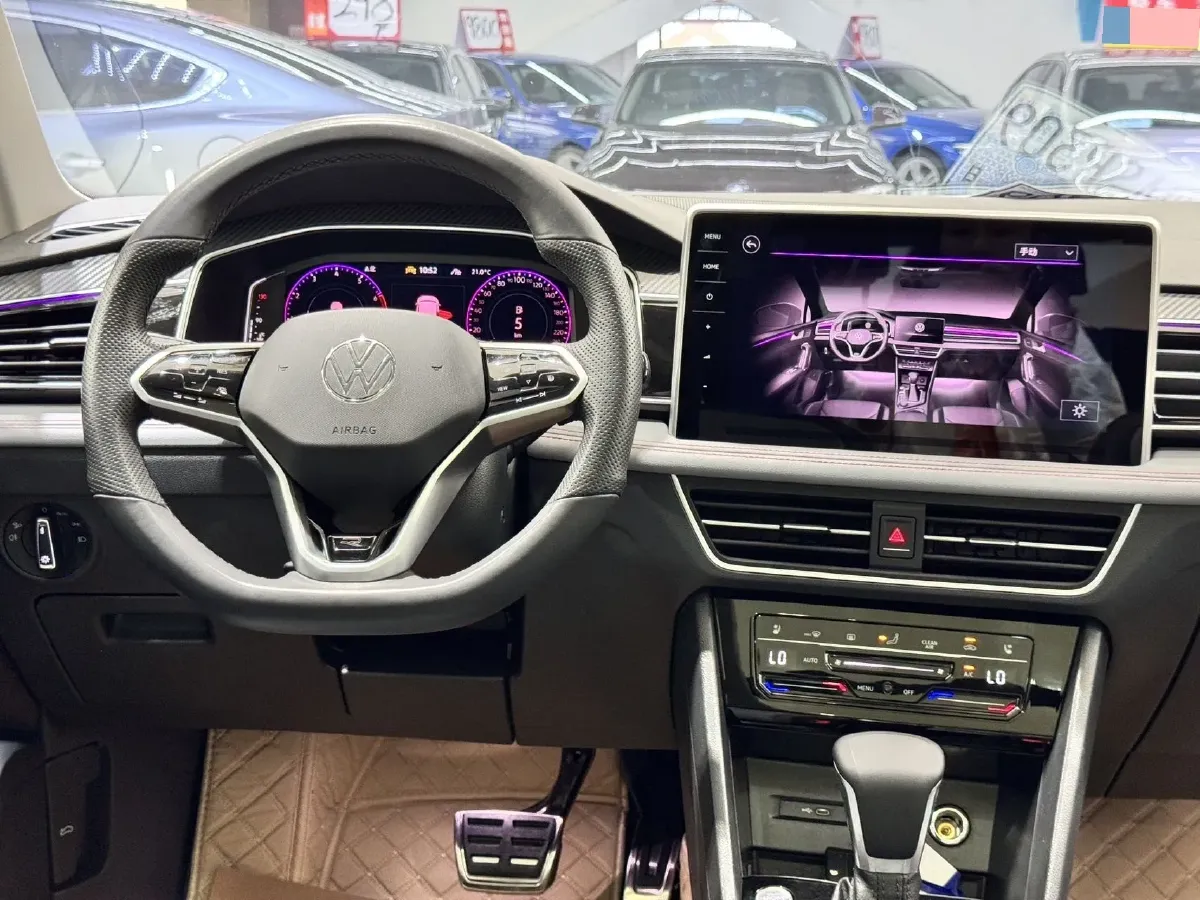 2023 Volkswagen Tiguan L 2.0T 220HP L4 7DCT,autocango,china used car exporter,china ev exporter,chinese used car exporter,chinese used ev exporter