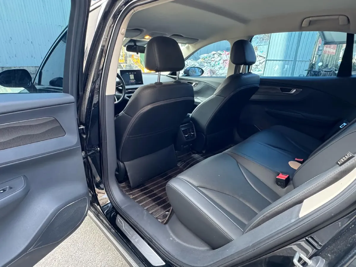 2023 HongQi E-QM5 BEV 54KWH,autocango,china used car exporter,china ev exporter,chinese used car exporter,chinese used ev exporter