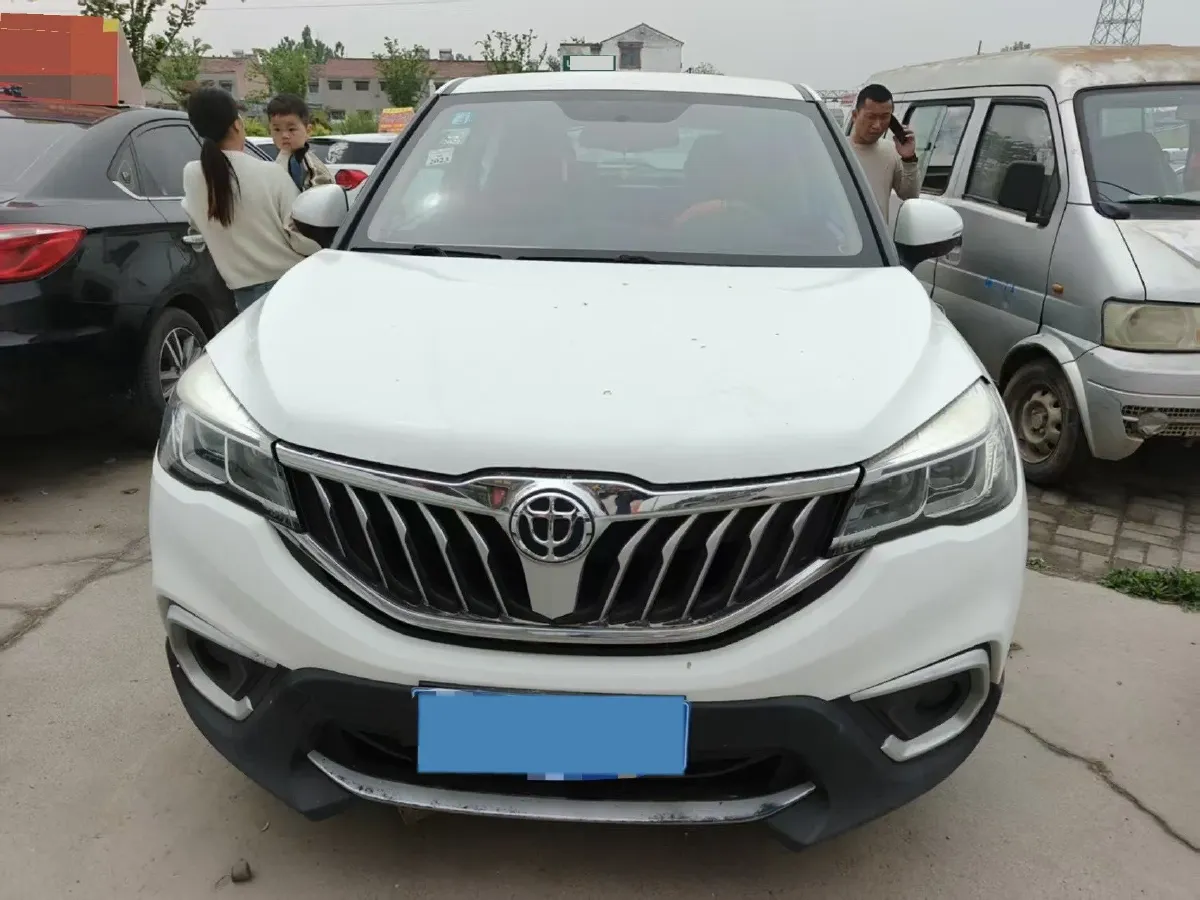 2017 Brilliance Auto V3 1.5L 112HP L4 5MT,autocango,china used car exporter,china ev exporter,chinese used car exporter,chinese used ev exporter