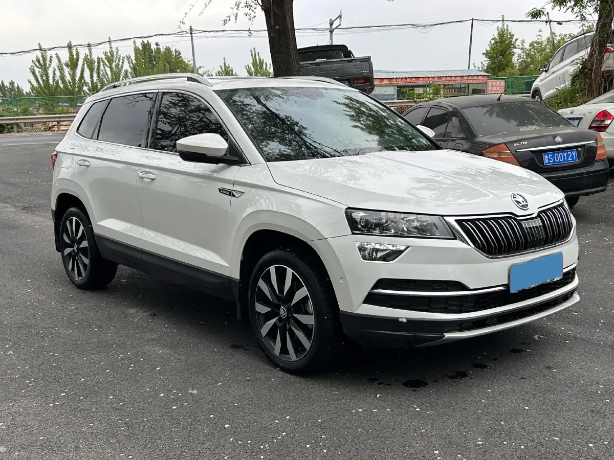 2019 Skoda Karoq 1.4T 150HP L4 7DCT,autocango,china used car exporter,china ev exporter,chinese used car exporter,chinese used ev exporter