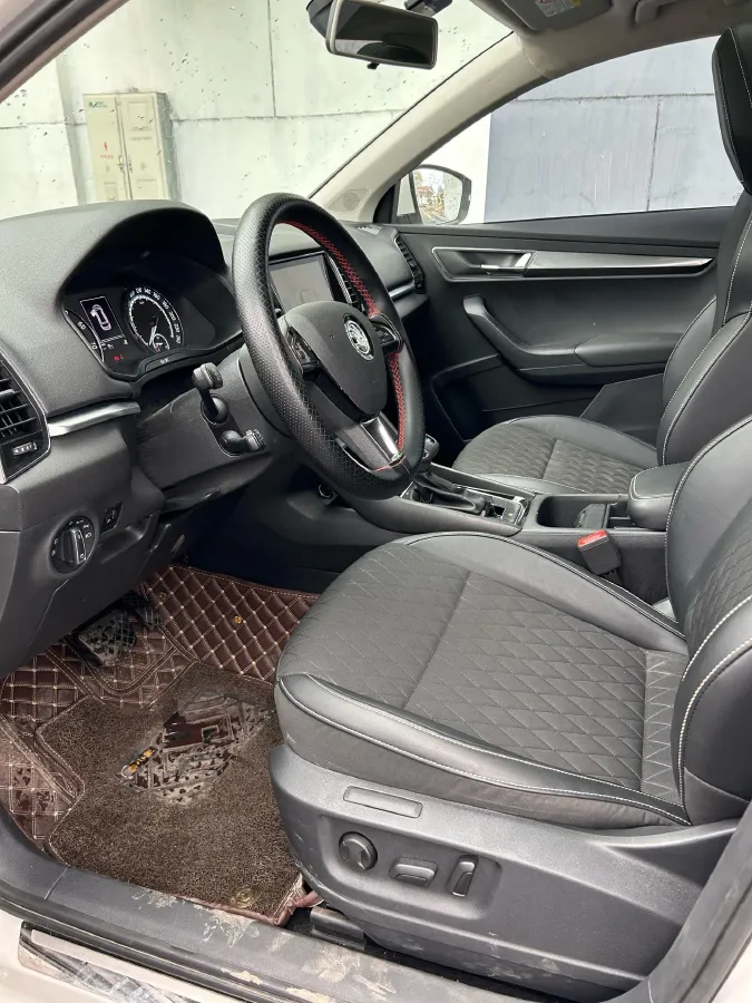2019 Skoda Karoq 1.4T 150HP L4 7DCT,autocango,china used car exporter,china ev exporter,chinese used car exporter,chinese used ev exporter