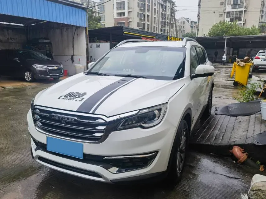 2018 Jetour X70 1.5T 147HP L4 5MT,autocango,china used car exporter,china ev exporter,chinese used car exporter,chinese used ev exporter