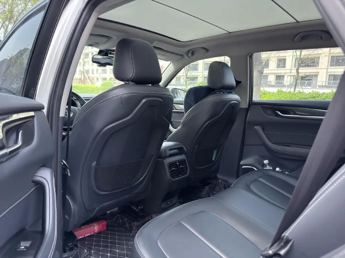 2018 Brilliance Auto V7 1.6T 204HP L4 7DCT,autocango,china used car exporter,china ev exporter,chinese used car exporter,chinese used ev exporter