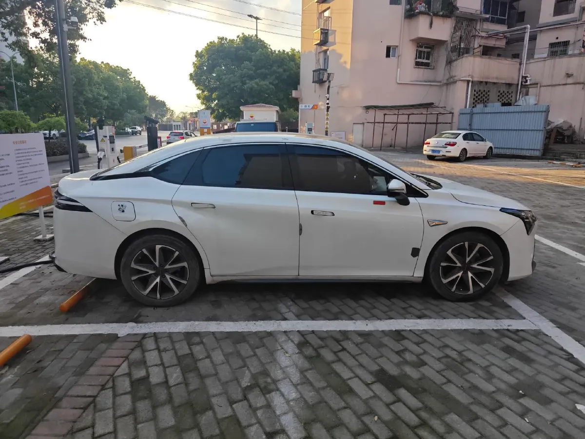 2022 ChangAn Oshan Z6 1.5T 170HP L4 6TCT PHEV 28.4KWH,autocango,china used car exporter,china ev exporter,chinese used car exporter,chinese used ev exporter