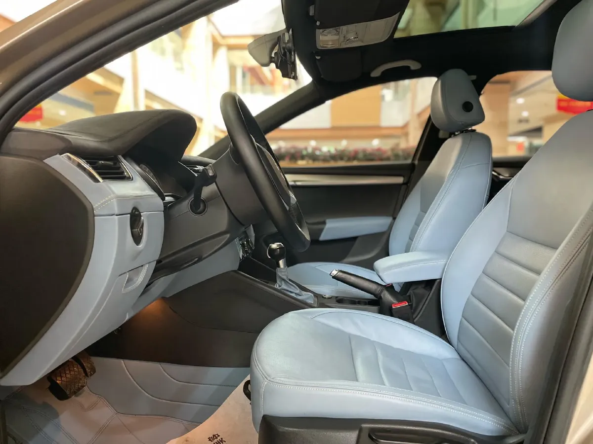 2018 Skoda Octavia 1.4T 150HP L4 7DCT,autocango,china used car exporter,china ev exporter,chinese used car exporter,chinese used ev exporter