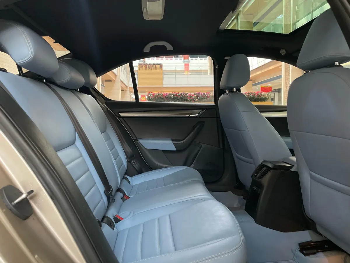 2018 Skoda Octavia 1.4T 150HP L4 7DCT,autocango,china used car exporter,china ev exporter,chinese used car exporter,chinese used ev exporter