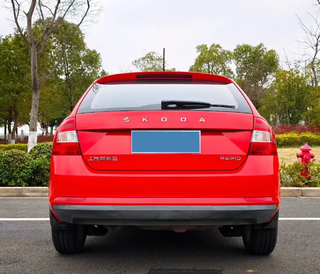 2019 Skoda Rapid Spaceback 1.5L 112HP L4 6AT,autocango,china used car exporter,china ev exporter,chinese used car exporter,chinese used ev exporter