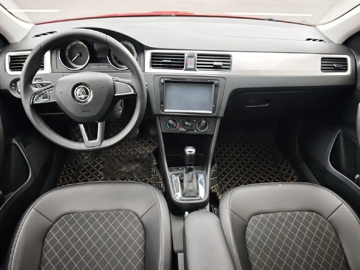 2019 Skoda Rapid Spaceback 1.5L 112HP L4 6AT,autocango,china used car exporter,china ev exporter,chinese used car exporter,chinese used ev exporter