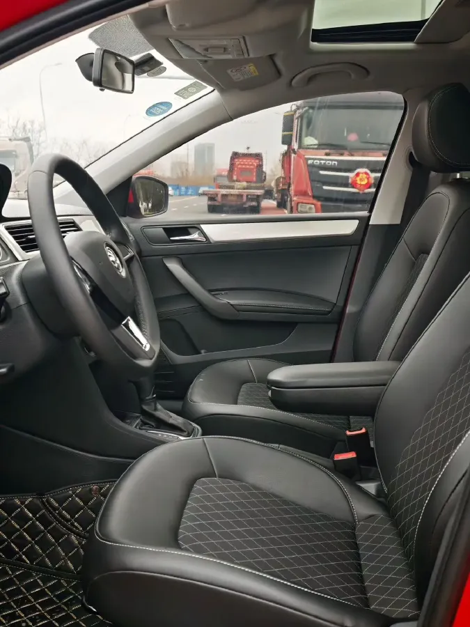 2019 Skoda Rapid Spaceback 1.5L 112HP L4 6AT,autocango,china used car exporter,china ev exporter,chinese used car exporter,chinese used ev exporter