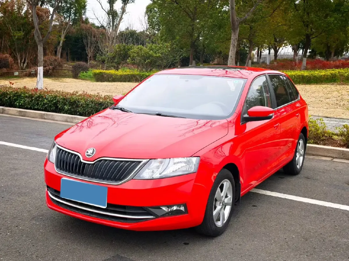2019 Skoda Rapid Spaceback 1.5L 112HP L4 6AT,autocango,china used car exporter,china ev exporter,chinese used car exporter,chinese used ev exporter