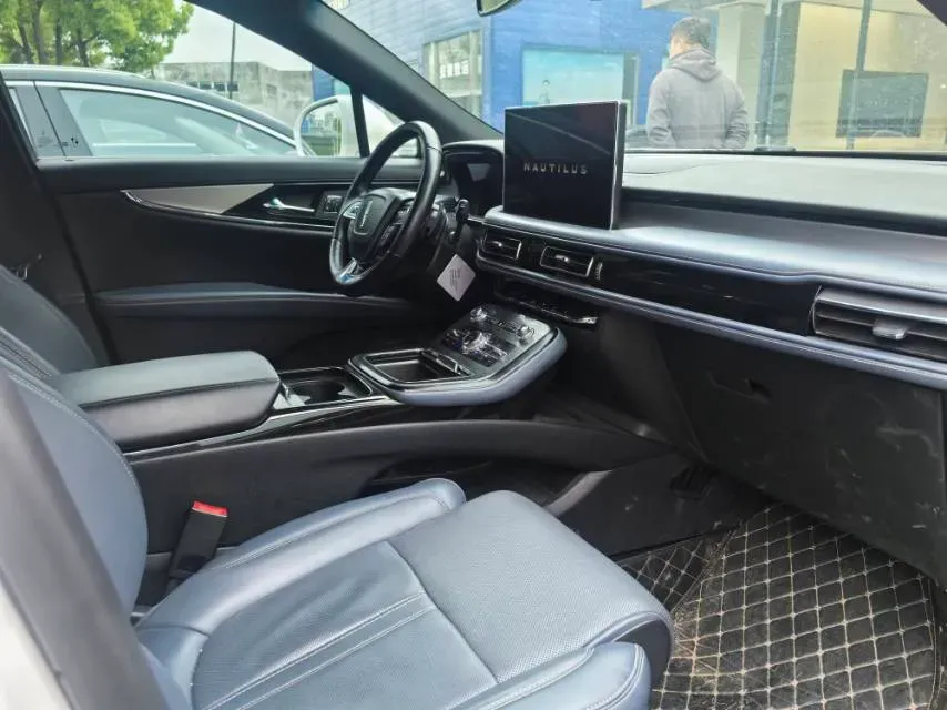 2022 Lincoln Nautilus 2.7T 322HP V6 8AT,autocango,china used car exporter,china ev exporter,chinese used car exporter,chinese used ev exporter