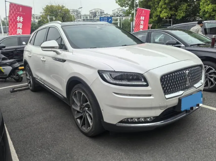 2022 Lincoln Nautilus 2.7T 322HP V6 8AT,autocango,china used car exporter,china ev exporter,chinese used car exporter,chinese used ev exporter