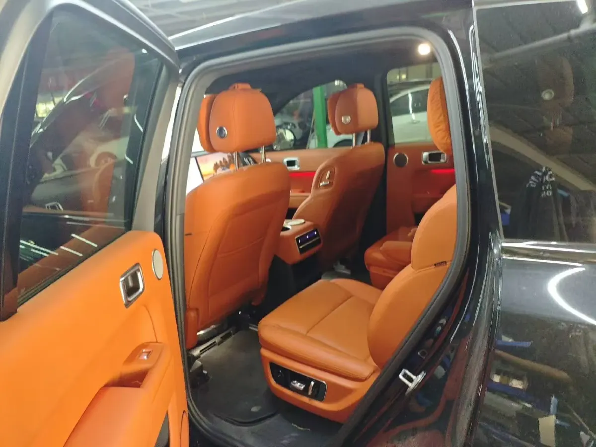 2024 Volvo S60 2.0T 197HP L4 7DCT,autocango,china used car exporter,china ev exporter,chinese used car exporter,chinese used ev exporter