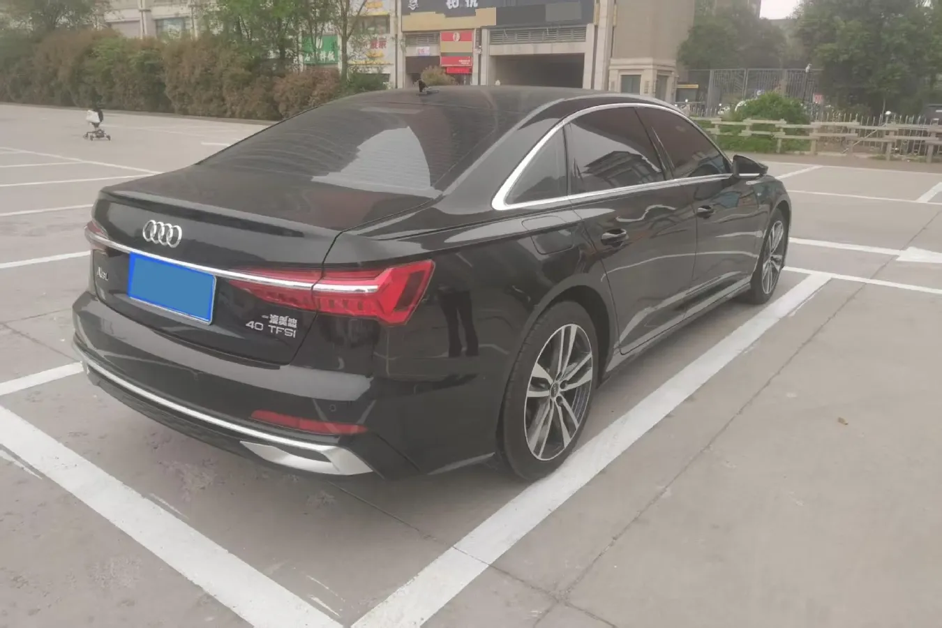 2024 Audi A6L 2.0T 190HP L4 7DCT,autocango,china used car exporter,china ev exporter,chinese used car exporter,chinese used ev exporter