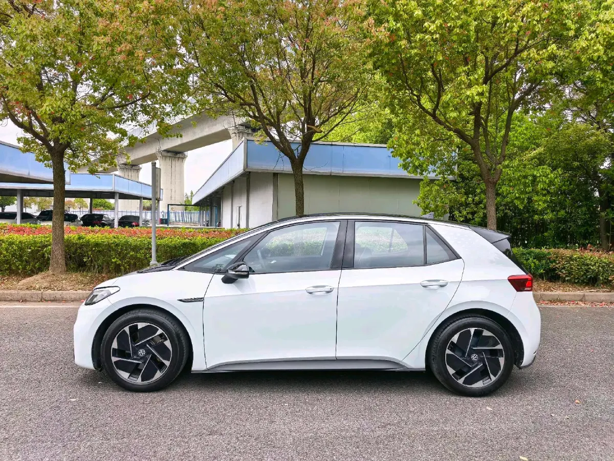 2023 Volkswagen ID.3 BEV 52.8KWH,autocango,china used car exporter,china ev exporter,chinese used car exporter,chinese used ev exporter