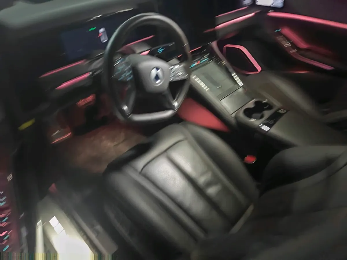 2024 Denza DenzaZ9 2.0T 207HP L4 E-CVT PHEV 38.5KWH,autocango,china used car exporter,china ev exporter,chinese used car exporter,chinese used ev exporter