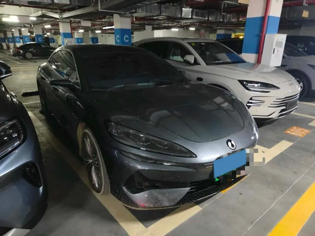 2024 Denza DenzaZ9 2.0T 207HP L4 E-CVT PHEV 38.5KWH,autocango,china used car exporter,china ev exporter,chinese used car exporter,chinese used ev exporter
