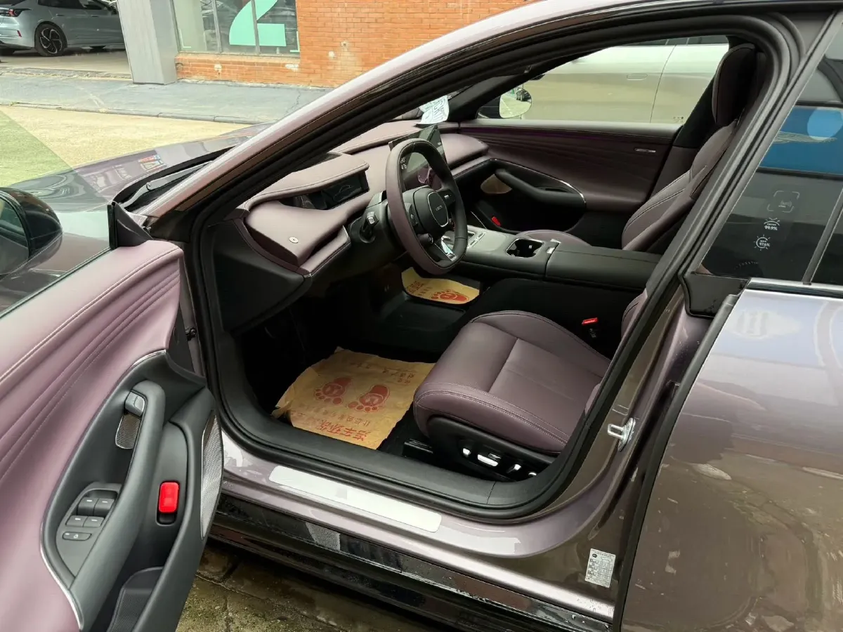 2026 Avatr 07 1.5T 156HP L4 REEV,autocango,china used car exporter,china ev exporter,chinese used car exporter,chinese used ev exporter