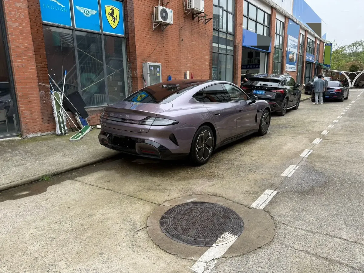 2026 Avatr 07 1.5T 156HP L4 REEV,autocango,china used car exporter,china ev exporter,chinese used car exporter,chinese used ev exporter