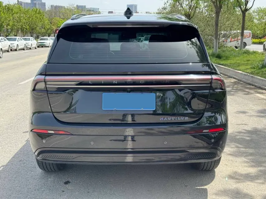2023 Lincoln Nautilus 2.0T 282HP L4 E-CVT Hybrid,autocango,china used car exporter,china ev exporter,chinese used car exporter,chinese used ev exporter