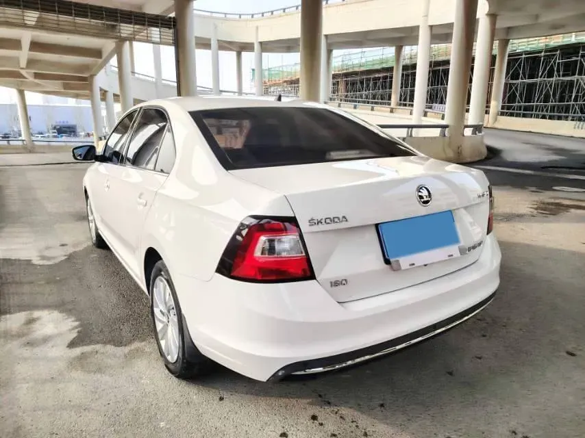 2018 Skoda Rapid 1.6L 110HP L4 6AT,autocango,china used car exporter,china ev exporter,chinese used car exporter,chinese used ev exporter