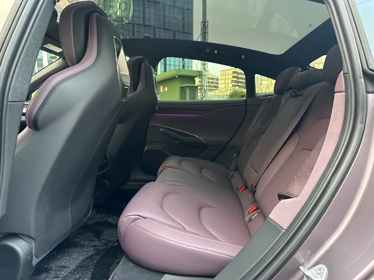 2024 MI SU7 BEV 73.6KWH,autocango,china used car exporter,china ev exporter,chinese used car exporter,chinese used ev exporter