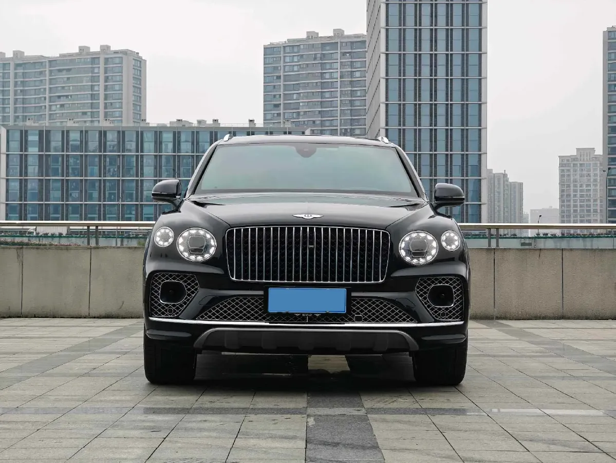 2023 Bentley Bentayga 4.0T 550HP V8 8AT,autocango,china used car exporter,china ev exporter,chinese used car exporter,chinese used ev exporter