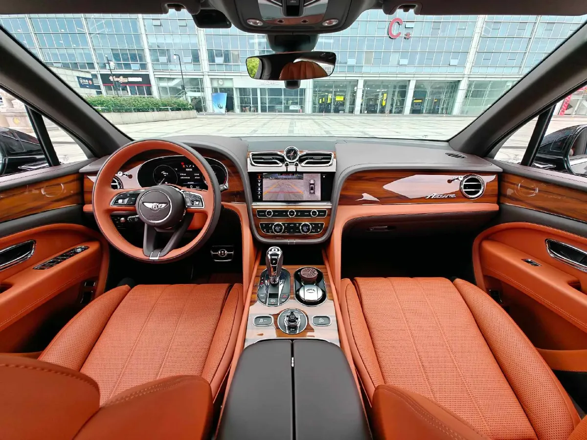 2023 Bentley Bentayga 4.0T 550HP V8 8AT,autocango,china used car exporter,china ev exporter,chinese used car exporter,chinese used ev exporter