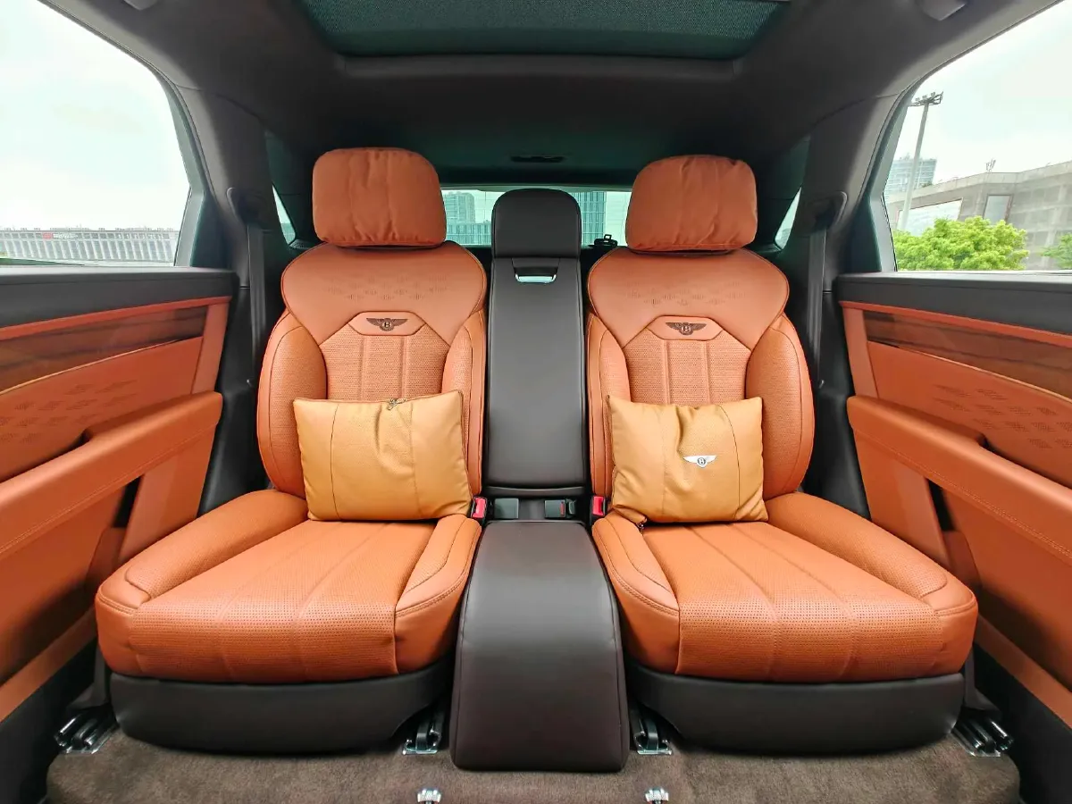 2023 Bentley Bentayga 4.0T 550HP V8 8AT,autocango,china used car exporter,china ev exporter,chinese used car exporter,chinese used ev exporter