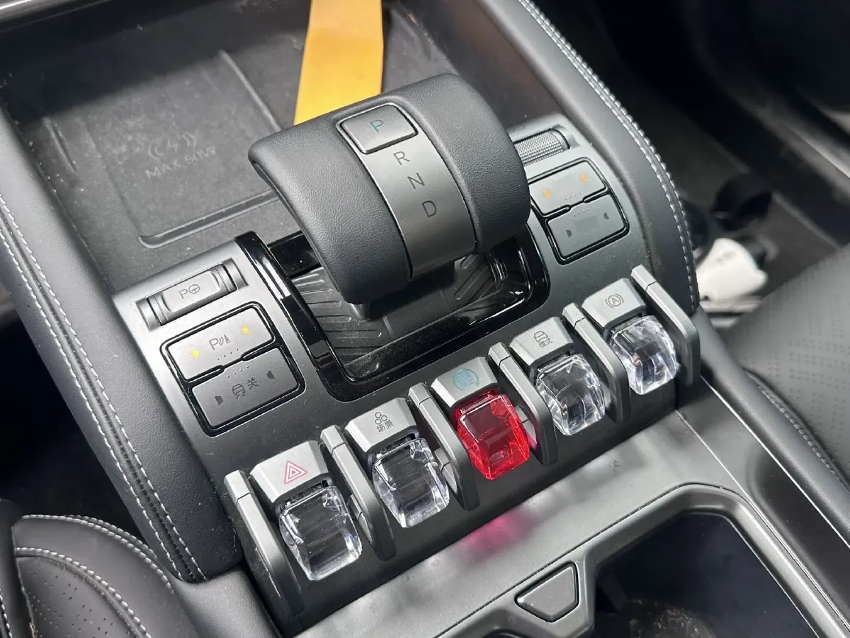 2025 FangChengBao Tai 3 BEV,autocango,china used car exporter,china ev exporter,chinese used car exporter,chinese used ev exporter