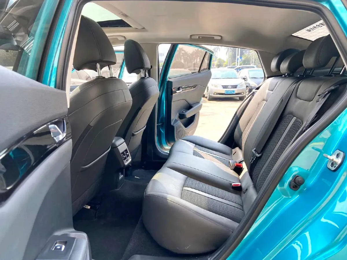 2020 DongFeng Aeolus YiXuan 1.5T 150HP L4 6DCT,autocango,china used car exporter,china ev exporter,chinese used car exporter,chinese used ev exporter