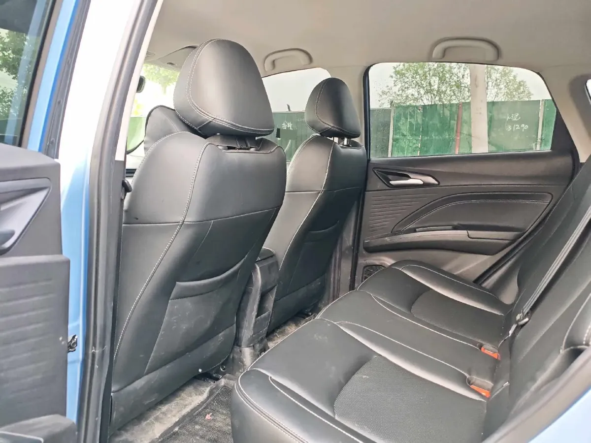 2022 ChangAn Oshan X7 Plus 1.5T 188HP L4 7DCT,autocango,china used car exporter,china ev exporter,chinese used car exporter,chinese used ev exporter