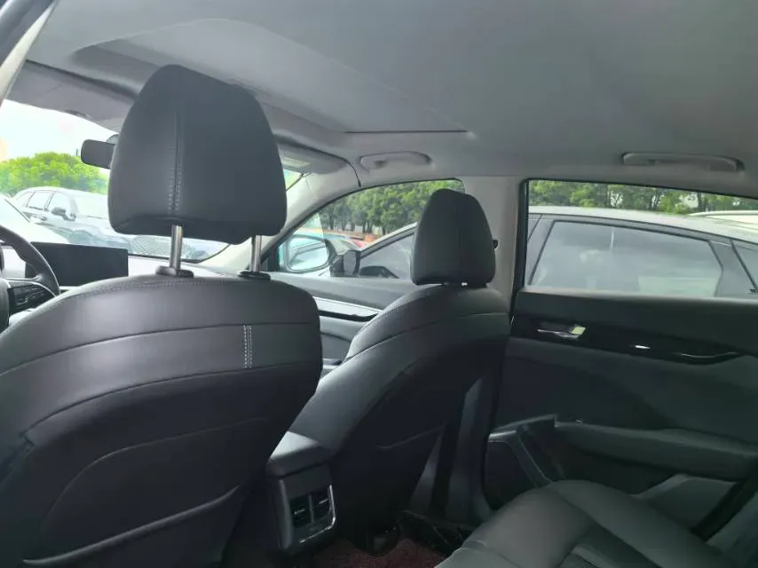 2020 DongFeng Aeolus YiXuan 1.5T 150HP L4 6DCT,autocango,china used car exporter,china ev exporter,chinese used car exporter,chinese used ev exporter