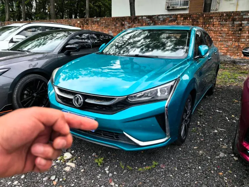 2020 DongFeng Aeolus YiXuan 1.5T 150HP L4 6DCT,autocango,china used car exporter,china ev exporter,chinese used car exporter,chinese used ev exporter