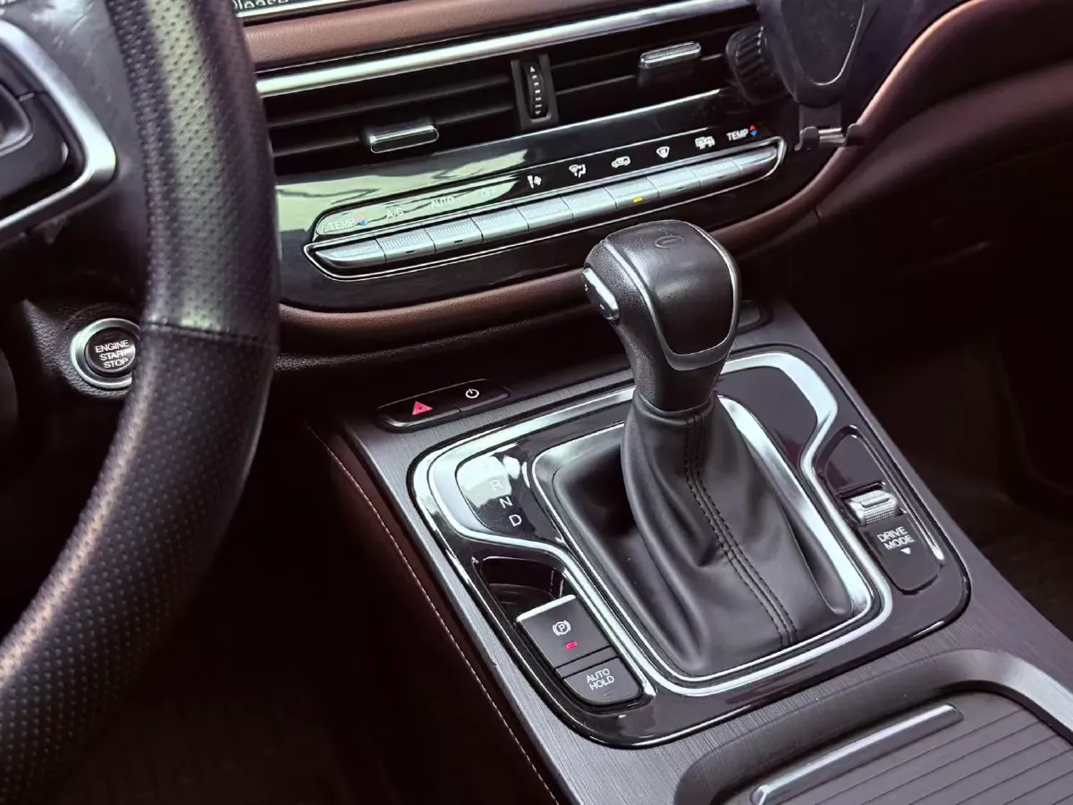 2021 GAC Trumpchi M6 1.5T 169HP L4 7DCT,autocango,china used car exporter,china ev exporter,chinese used car exporter,chinese used ev exporter