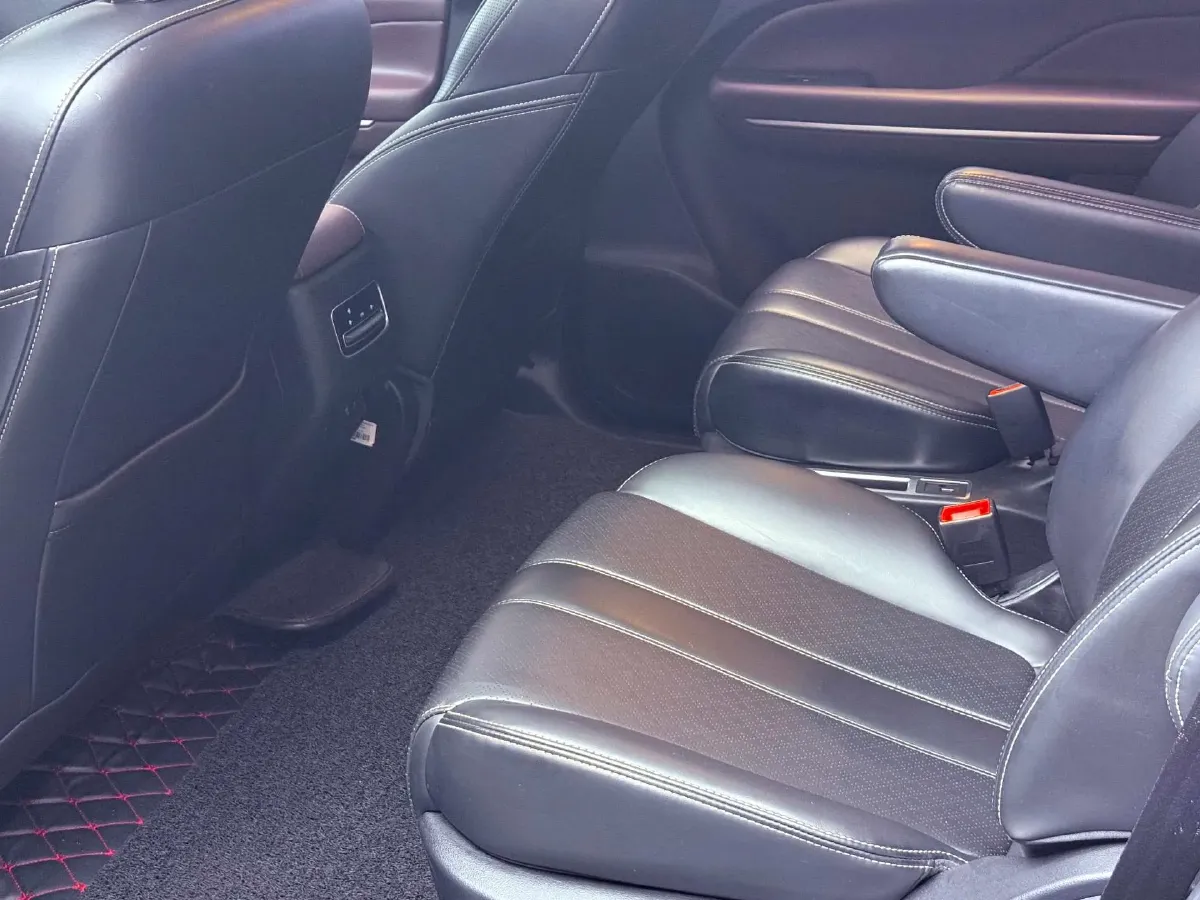 2021 GAC Trumpchi M6 1.5T 169HP L4 7DCT,autocango,china used car exporter,china ev exporter,chinese used car exporter,chinese used ev exporter