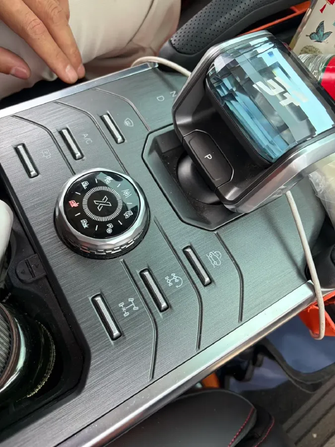 2025 Jetour ShanHai TravellerC-DM 1.5T 156HP L4 3DHT PHEV,autocango,china used car exporter,china ev exporter,chinese used car exporter,chinese used ev exporter