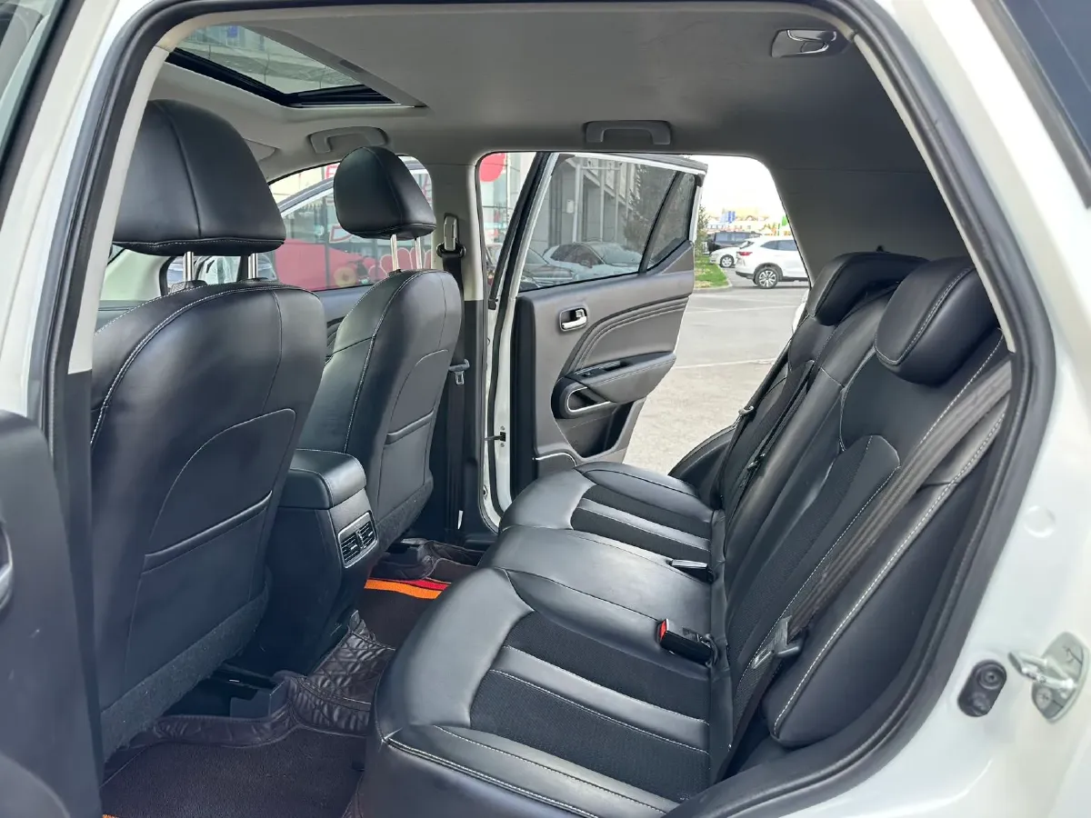 2021 GAC Trumpchi GS3 1.5T 169HP L4 6AT,autocango,china used car exporter,china ev exporter,chinese used car exporter,chinese used ev exporter