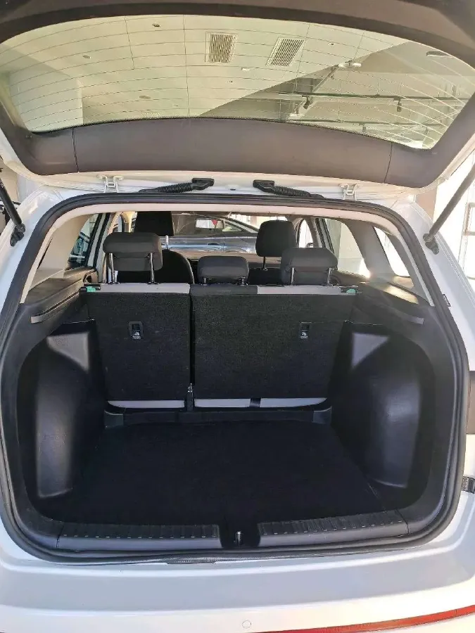 2023 Jetta VS7 1.4T 150HP L4 6AT,autocango,china used car exporter,china ev exporter,chinese used car exporter,chinese used ev exporter