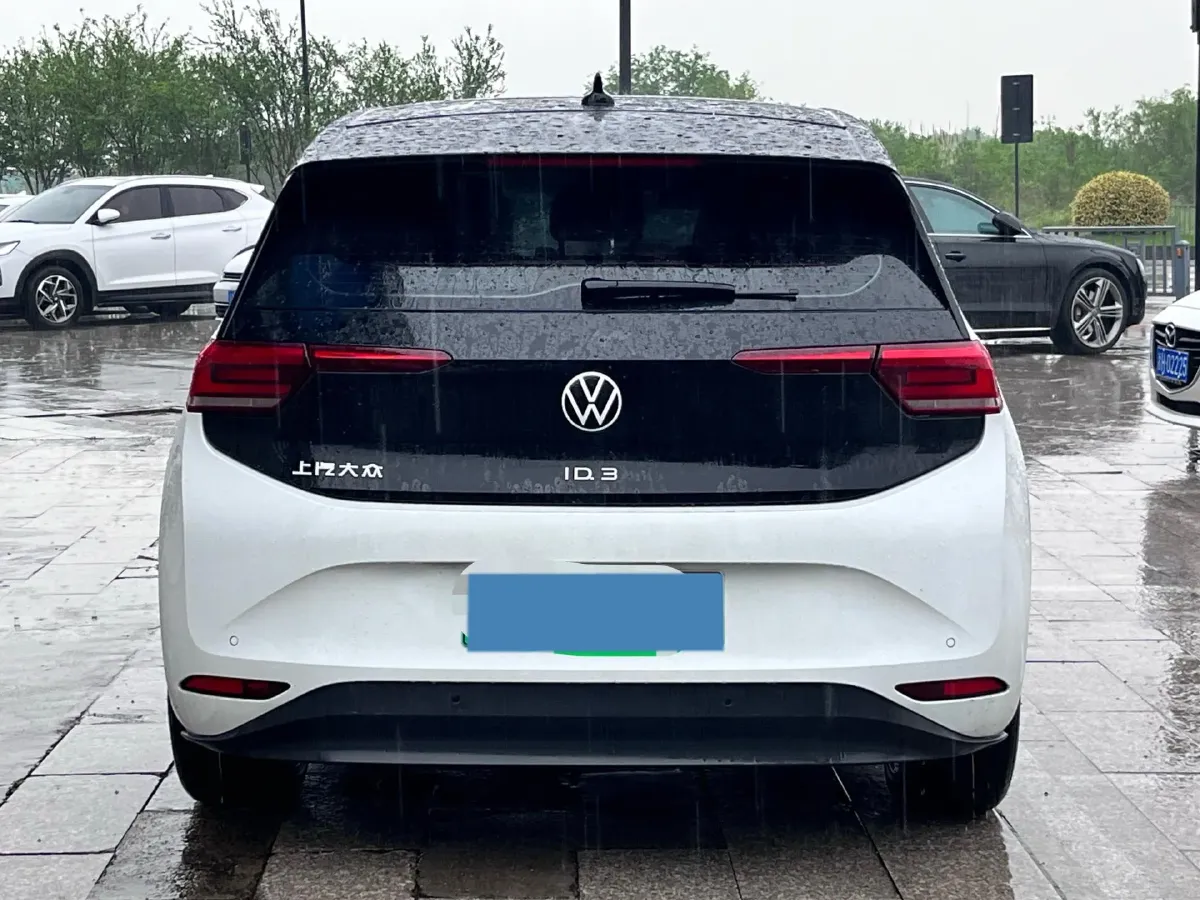 2025 Volkswagen ID.3 BEV 52.8KWH,autocango,china used car exporter,china ev exporter,chinese used car exporter,chinese used ev exporter