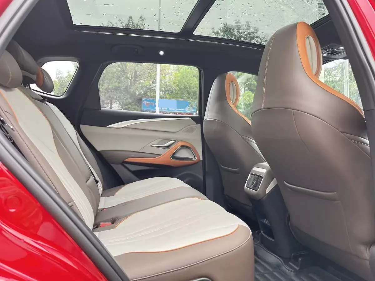 2022 Geely JiaJi 1.5T 177HP L3 7DCT PHEV 15.5KWH,autocango,china used car exporter,china ev exporter,chinese used car exporter,chinese used ev exporter