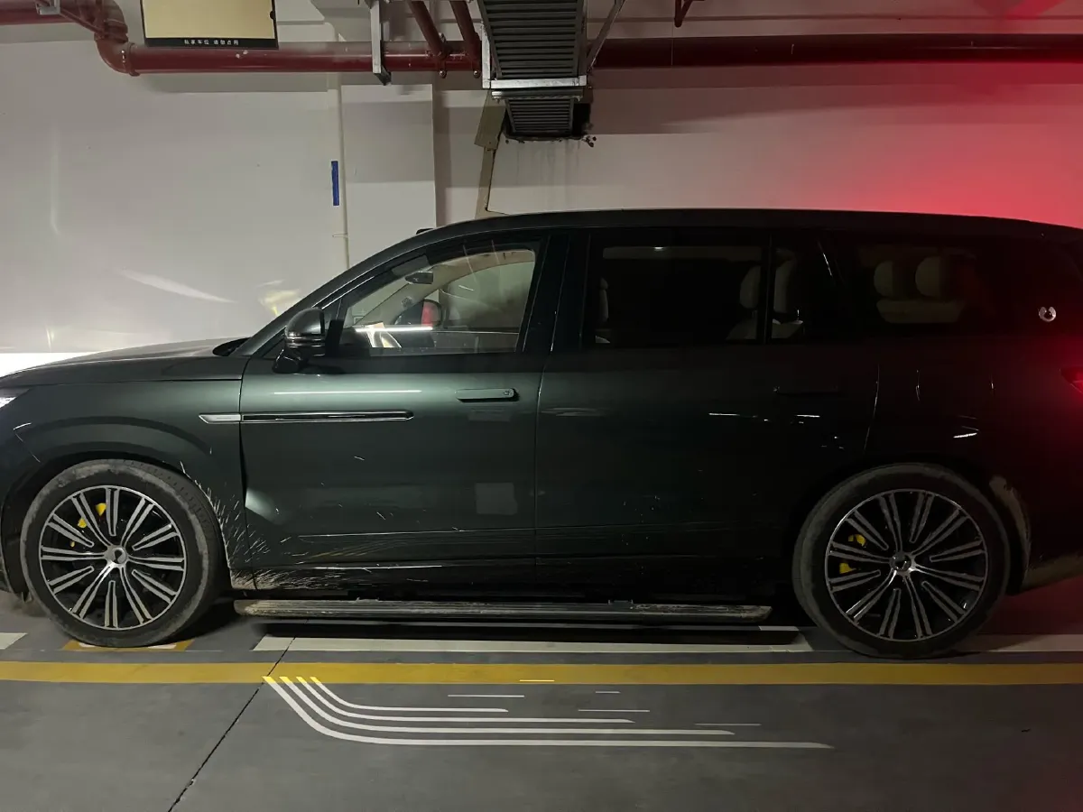 2025 Denza DenzaN9 2.0T 207HP L4 E-CVT PHEV,autocango,china used car exporter,china ev exporter,chinese used car exporter,chinese used ev exporter