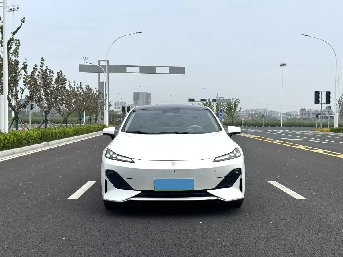 2022 DongFeng Forthing LingZhi EV BEV 68.4KWH,autocango,china used car exporter,china ev exporter,chinese used car exporter,chinese used ev exporter