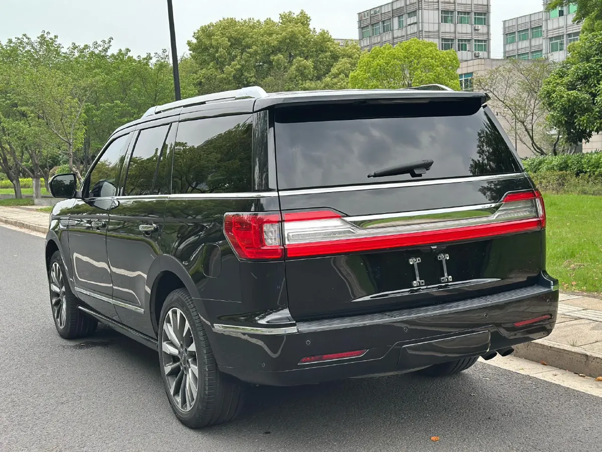 2019 Lincoln Navigator 3.5T 388HP V6 10AT,autocango,china used car exporter,china ev exporter,chinese used car exporter,chinese used ev exporter