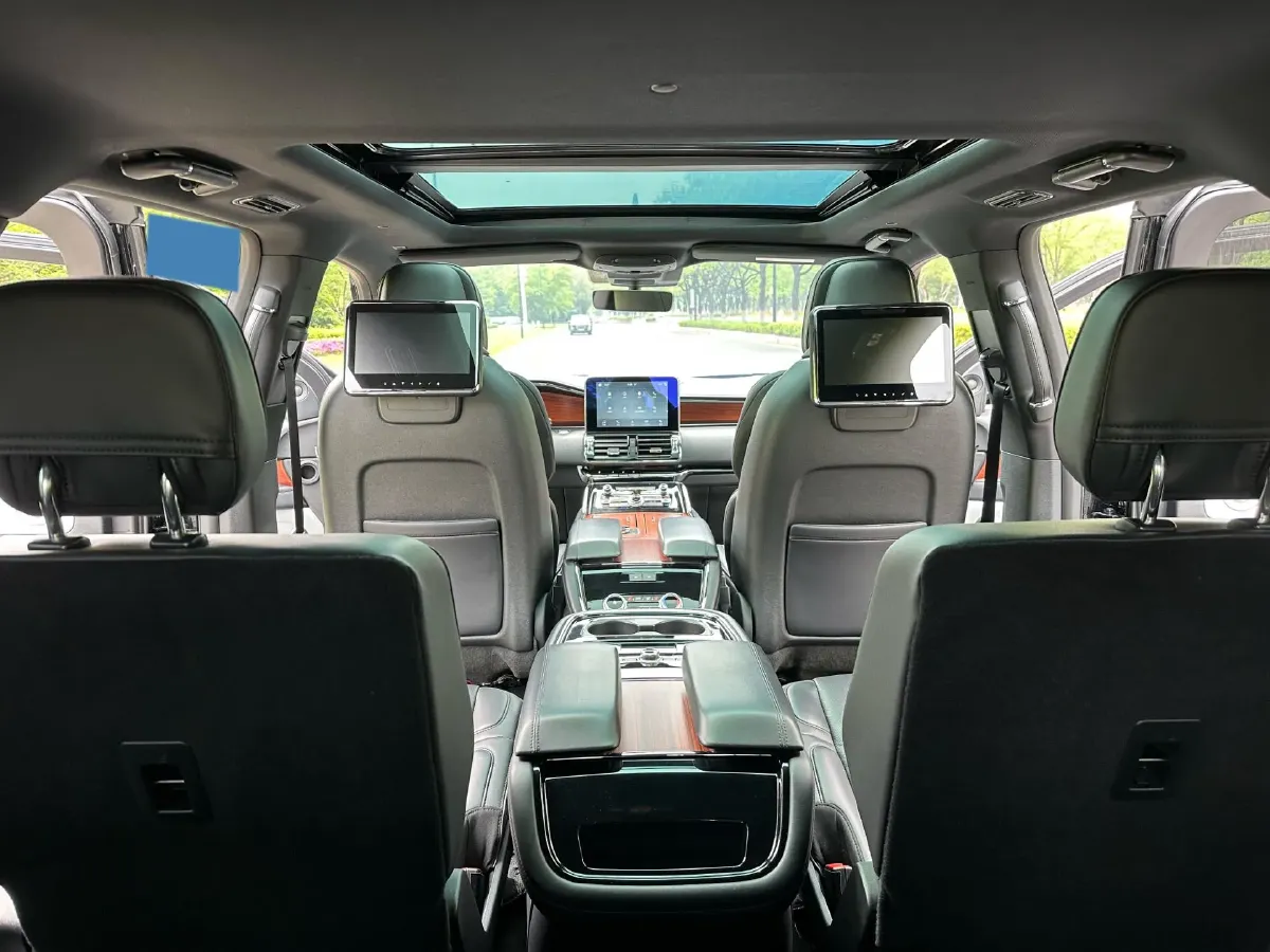 2019 Lincoln Navigator 3.5T 388HP V6 10AT,autocango,china used car exporter,china ev exporter,chinese used car exporter,chinese used ev exporter