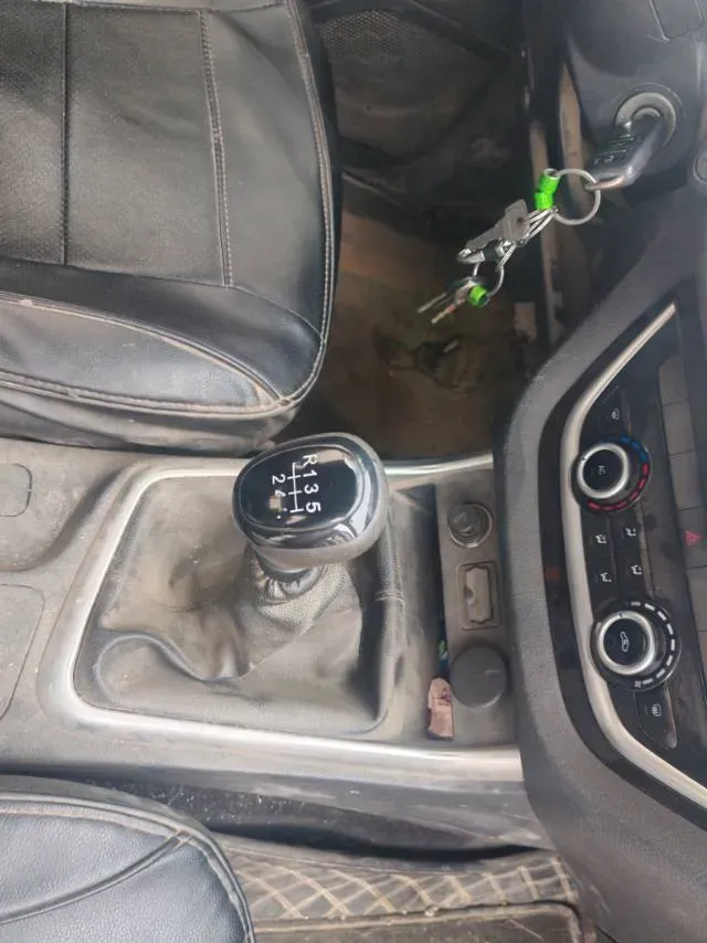 2019 Isuzu LingTuo 2.5T 129HP L4 6MT,autocango,china used car exporter,china ev exporter,chinese used car exporter,chinese used ev exporter